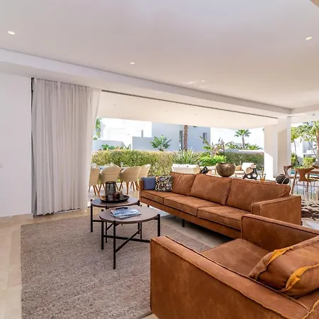 Villa Modern And Luxurious Family Close To The *