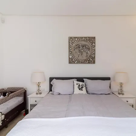 Villa Modern And Luxurious Family Close To The Marbella