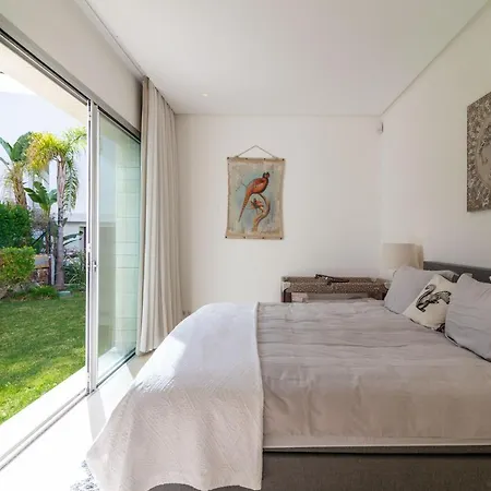 Villa Modern And Luxurious Family Close To The Marbella